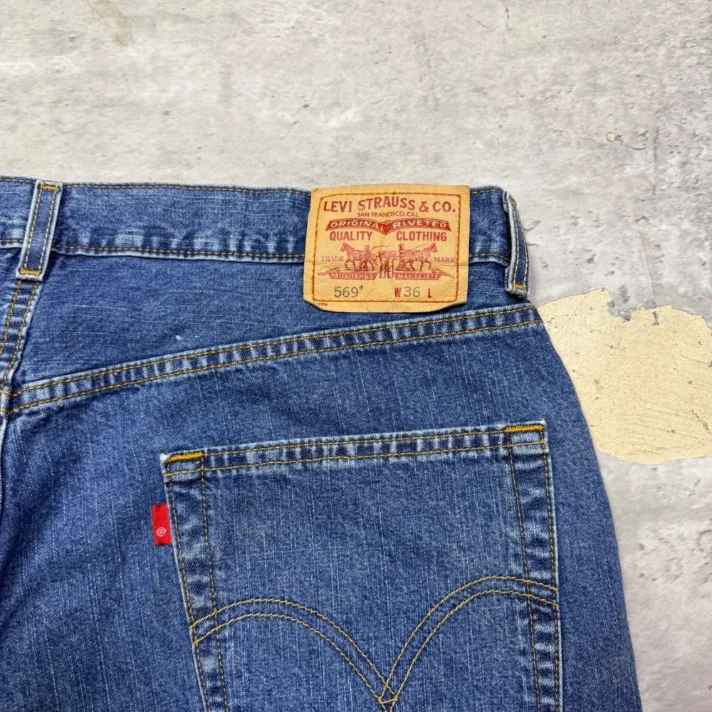 Levis good size